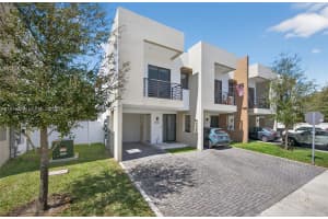 5467 W Oak Way Dania Beach, FL 33314 - MLS#A11974462