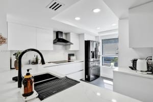 2723 Ne 164th St 77 North Miami Beach, FL 33160 - MLS#A11974482