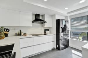 2723 Ne 164th St 77 North Miami Beach, FL 33160 - MLS#A11974482