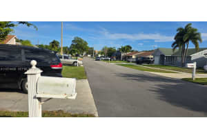 565 Nw 54th St Boca Raton, FL 33487 - MLS#A11974490