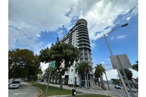 1 Glen Royal Pkwy , Miami, FL 33125 - MLS#A11974507