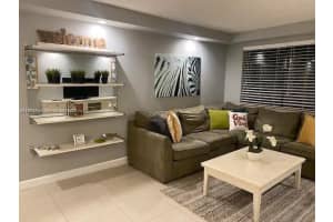 301 Golden Isles Dr 109 Hallandale Beach, FL 33009 - MLS#A11974541