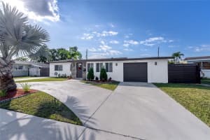 7100 Sw 19th Ter Miami, FL 33155 - MLS#A11974576