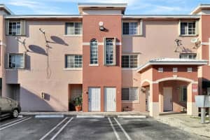 12015 Sw 14th St 312-c, Miami