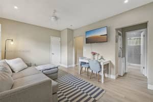 7845 Ne Bayshore Ct 16, Miami