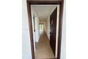 207 Lake Pointe Dr 201 Oakland Park, FL 33309 - MLS#A11974600