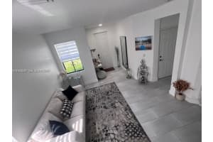 11001 W 33rd Way Hialeah, FL 33018 - MLS#A11974611