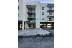 8240 Sw 210th St 220 Cutler Bay, FL 33189 - MLS#A11974624