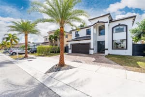 16610 Sw 57 Ln Miami, FL 33193 - MLS#A11974681