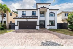 16610 Sw 57 Ln Miami, FL 33193 - MLS#A11974681