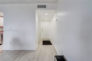 2350 Ne 135th St 510 North Miami, FL 33181 - MLS#A11974684