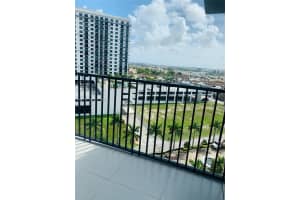 5252 Nw 85th Ave 807 Doral, FL 33166 - MLS#A11974702