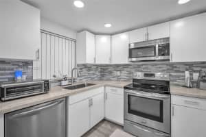 9431 Live Oak Pl 108 Davie, FL 33324 - MLS#A11974704