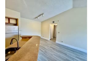 3390 N Pinewalk Dr N 1038 Margate, FL 33063 - MLS#A11974708