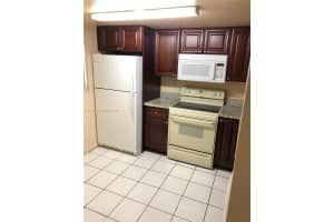 10975 Sw 107th St 202, Miami