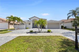 805 Bayside Ln, Weston