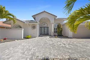 805 Bayside Ln Weston, FL 33326 - MLS#A11974754