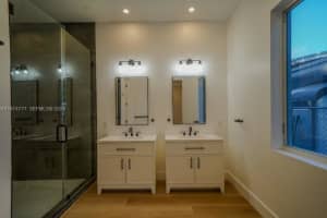 112 Nw 24th Ct Miami, FL 33125 - MLS#A11974777