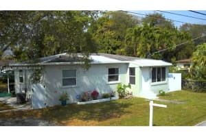 204 Sw 7th Ave Hallandale Beach, FL 33009 - MLS#A11974798