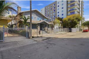 667 1st St , Miami, FL 33128 - MLS#A11974803