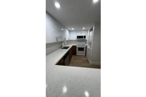 10000 Nw 80th Ct 2364 Hialeah Gardens, FL 33016 - MLS#A11974853