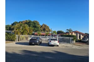 183 E 44th St, Hialeah