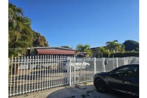 183 E 44th St Hialeah, FL 33013 - MLS#A11974864