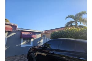 183 E 44th St Hialeah, FL 33013 - MLS#A11974864
