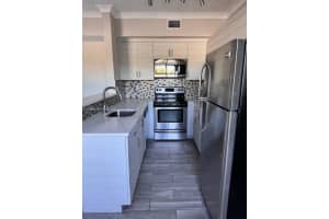 222 Sidonia Ave 9 Coral Gables, FL 33134 - MLS#A11974892