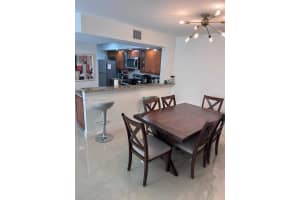 18860 Nw 57th Ave 208, Hialeah