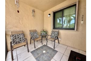 318 Lakeview Dr 203 Weston, FL 33326 - MLS#A11974972