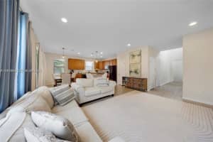 932 Banyan Dr # Hollywood, FL 33021 - MLS#A11974986