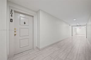 303 Racquet Club Rd 204 Weston, FL 33326 - MLS#A11975007