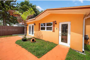 2543 Liberty St, Hollywood, FL 33020, - MLS#A11975011