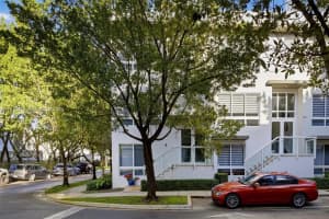 6671 Nw 105th Pl 6671 Doral, FL 33178 - MLS#A11975018