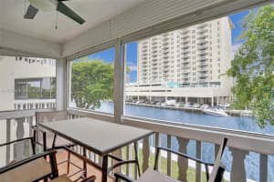 450 Paradise Isle Blvd 204, Hallandale Beach