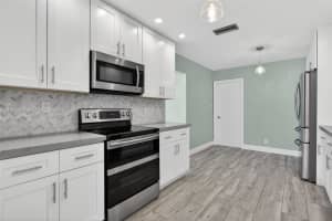 7613 Nw 67th Ave Tamarac, FL 33321 - MLS#A11975038