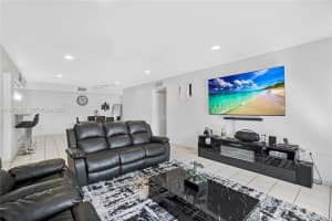 9403 Sw 76th St Y17 Miami, FL 33173 - MLS#A11975048