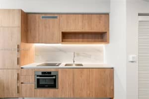 11 Ne 6th St 2104 Miami, FL 33132 - MLS#A11975068