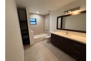 605 Nw 3rd Ave E Hallandale Beach, FL 33009 - MLS#A11975070