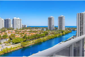 3625 N Country Club Dr 1401, Aventura