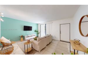 2345 Ne 135th St 101 North Miami, FL 33181 - MLS#A11975094