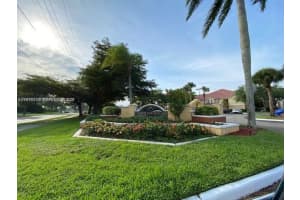 7630 Westwood Dr 327, Tamarac