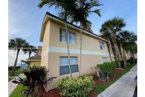 7630 Westwood Dr APT 327, Tamarac, FL 33321, - MLS#A11975100