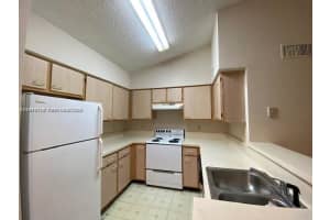 7630 Westwood Dr APT 327, Tamarac, FL 33321, - MLS#A11975100