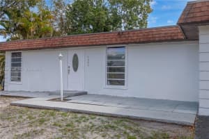 7906 Nw 74th Ave Tamarac, FL 33321 - MLS#A11975180