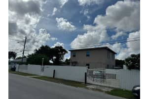 1943 Nw 72nd St Miami, FL 33147 - MLS#A11975206