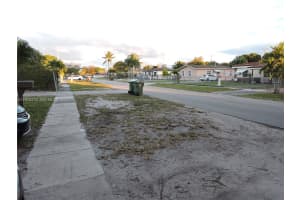 551 E 39th St, Hialeah, FL 33013, - MLS#A11975272