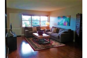 401 Golden Isles Dr 208 Hallandale Beach, FL 33009 - MLS#A11975282