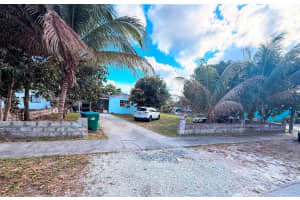 1086 Nw 101st St Miami, FL 33150 - MLS#A11975303